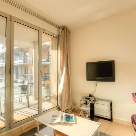 Apartamento Blue Bay-1 By Interhome