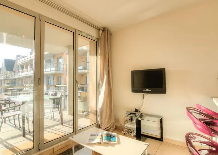 Apartment Blue Bay-1 By Interhome