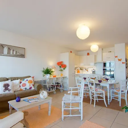 Blue Bay-1 By Interhome Appartement