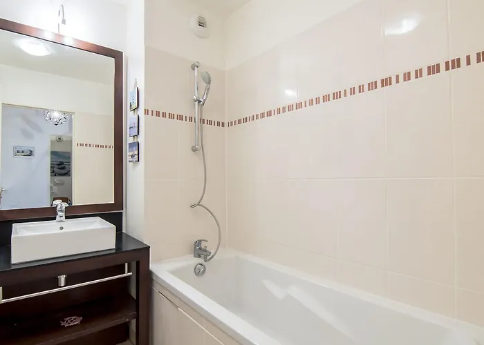 Blue Bay-1 By Interhome