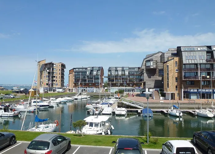 Apartamento Blue Bay-1 By Interhome